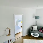 Felix Living 7, Gruppenwohnung Mit Oberhausblick, Dachterrasse & Parkplatz Apartamento *