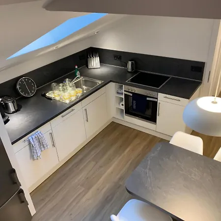 Felix Living 7, Gruppenwohnung Mit Oberhausblick, Dachterrasse & Parkplatz
